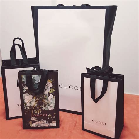 Gucci shopping bags